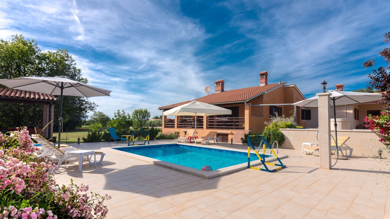 Photo of Outdoor in Muntic