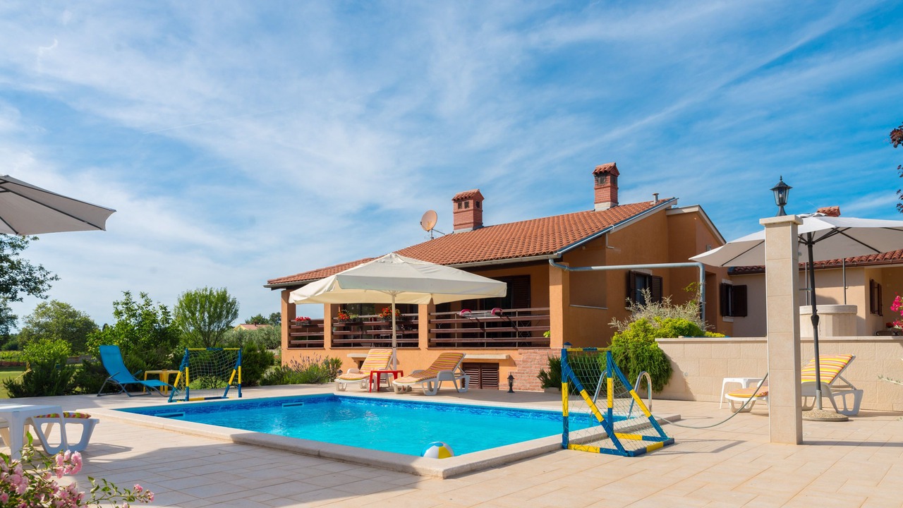 Photo of Outdoor in Muntic