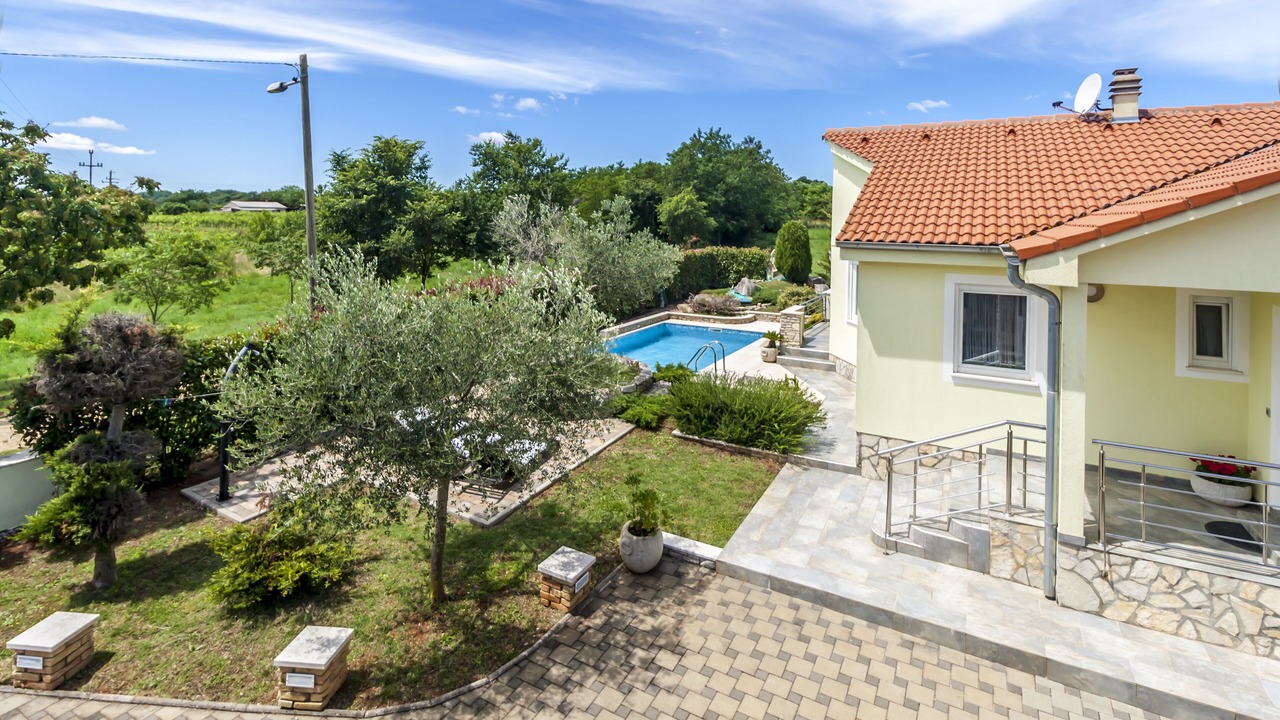 Photo of Outdoor in Marcana