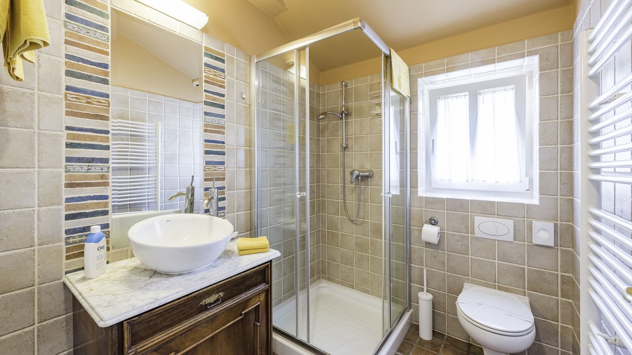 Photo of Bathroom in Prodol