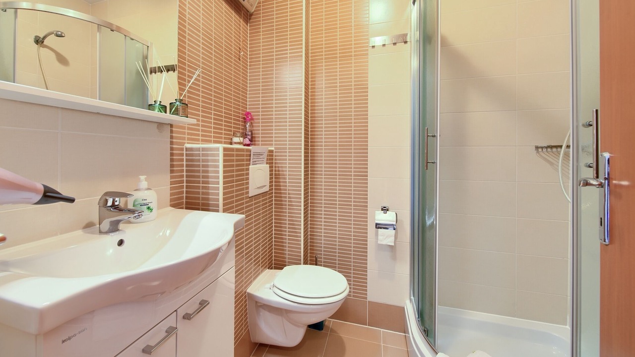 Photo of Bathroom in Silo