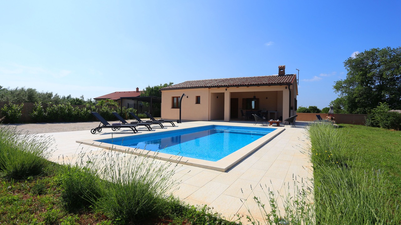 Photo of Outdoor in Loborika