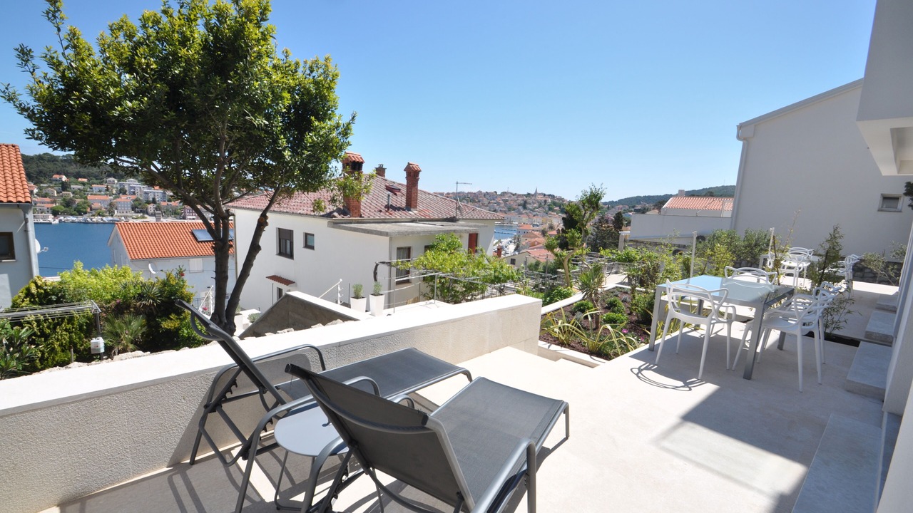 Photo of Outdoor in Cove Murtar