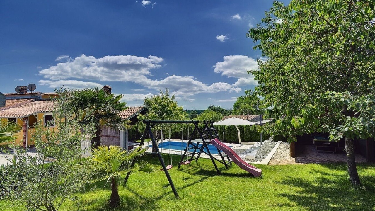 Photo of Outdoor in Lindar