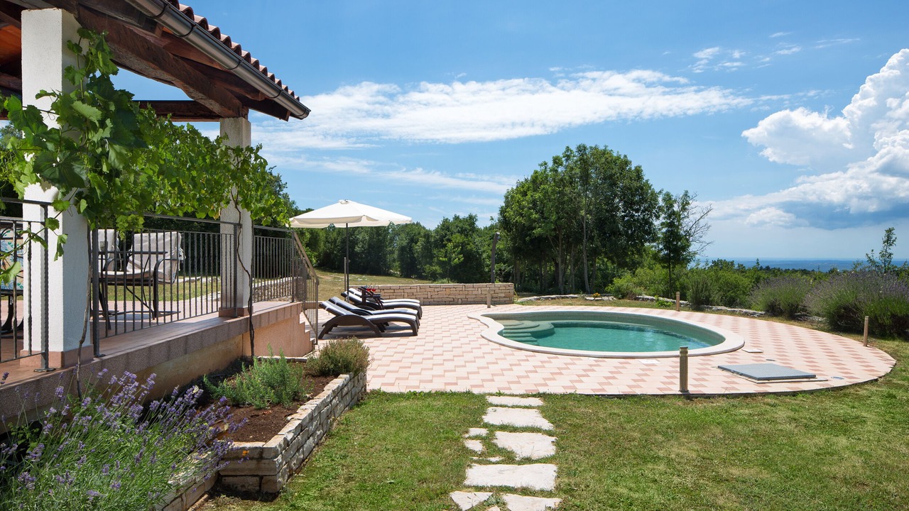 Photo of Outdoor in Rasa