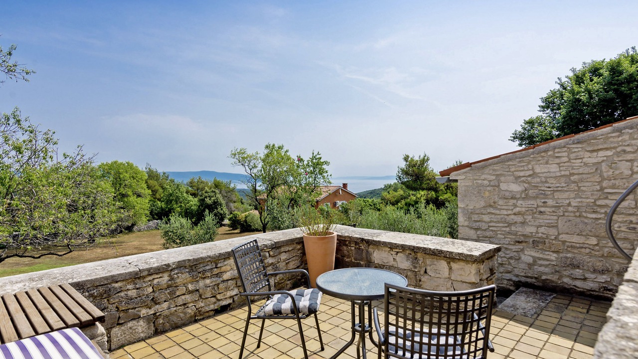 Photo of Outdoor in Kavran