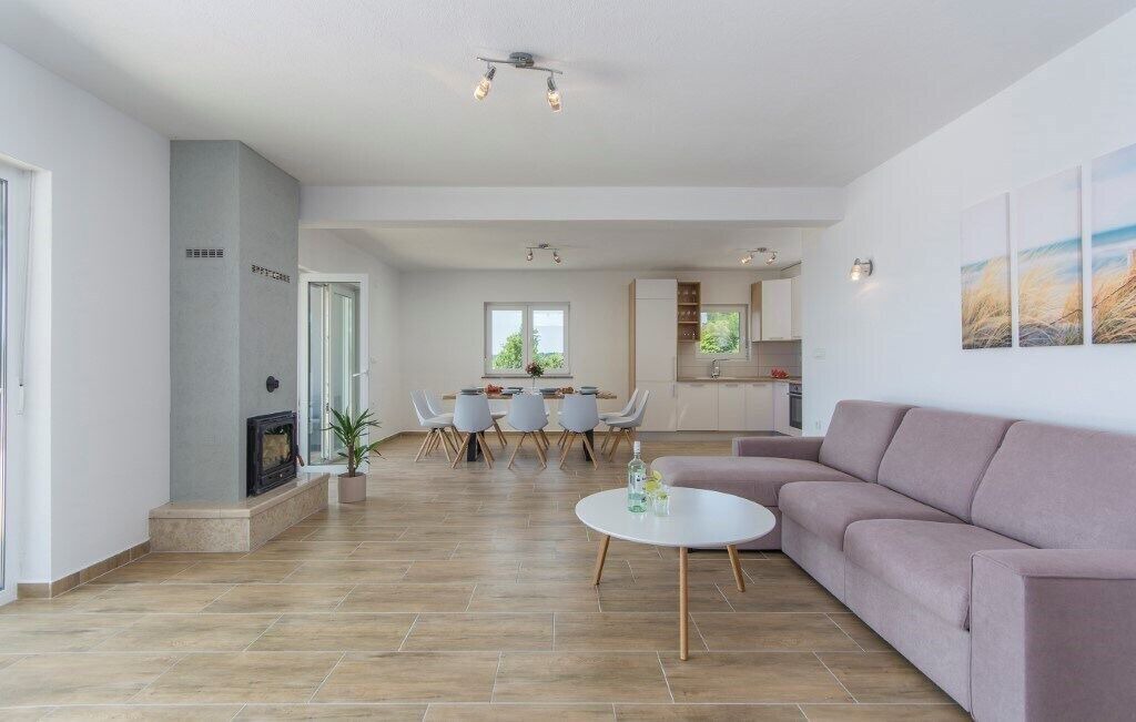Photo of Livingroom in Peruski