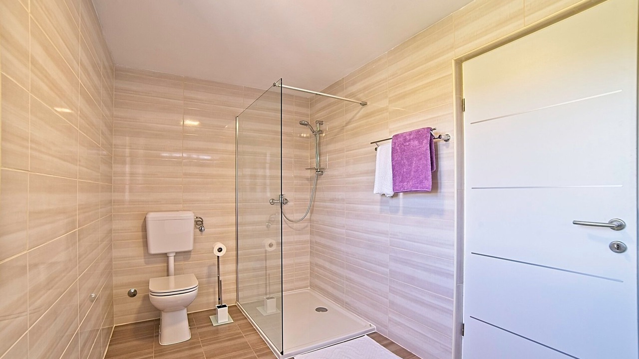 Photo of Bathroom in Kampor