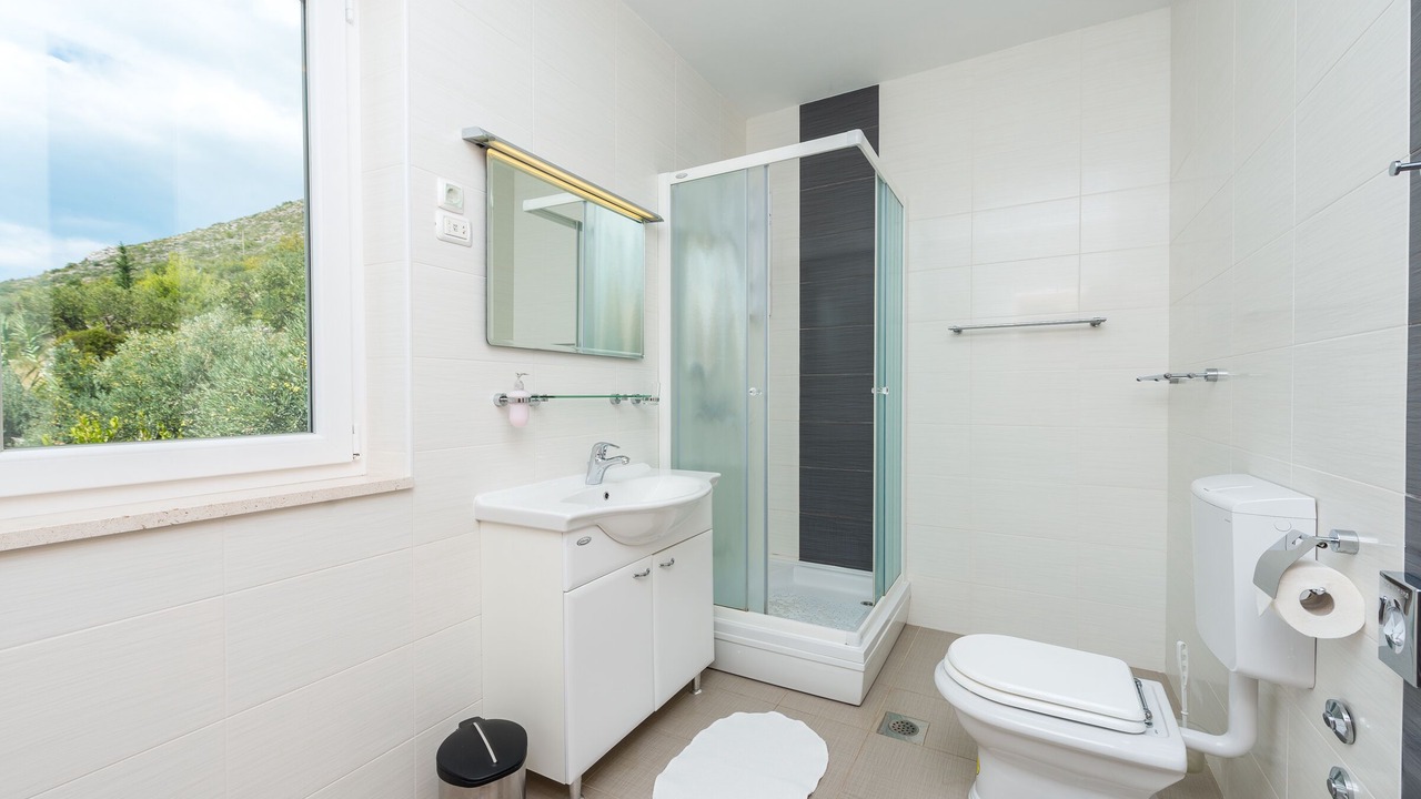 Photo of Bathroom in Orasac