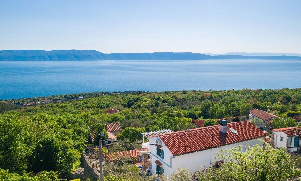 Photo of Outdoor in Crni