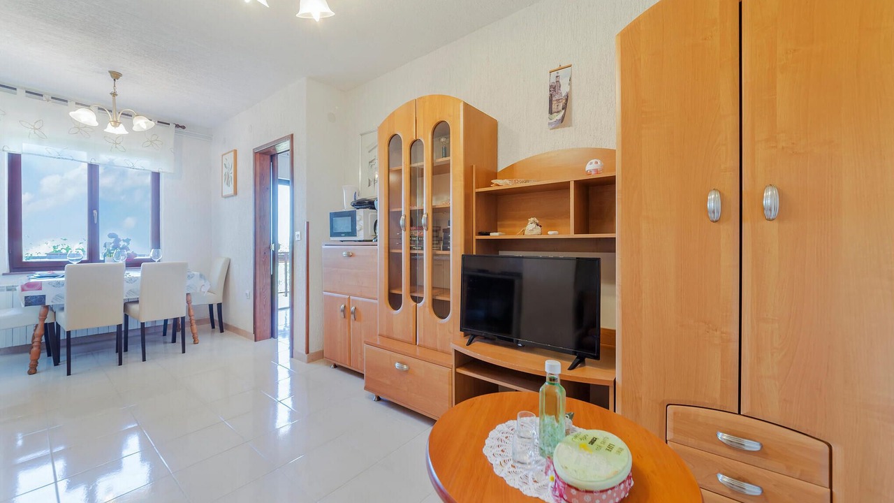 Photo of Bedroom in Gajana