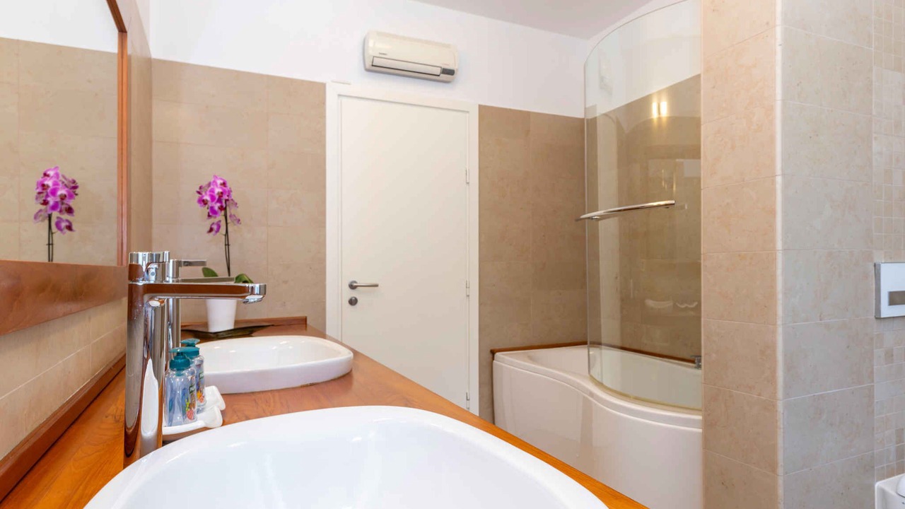 Photo of Bathroom in Salakovci