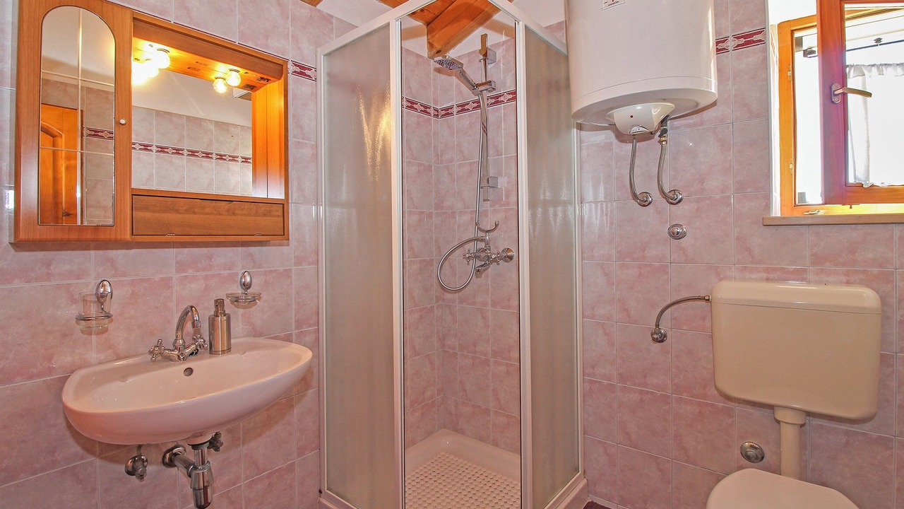 Photo of Bathroom in Cokuni