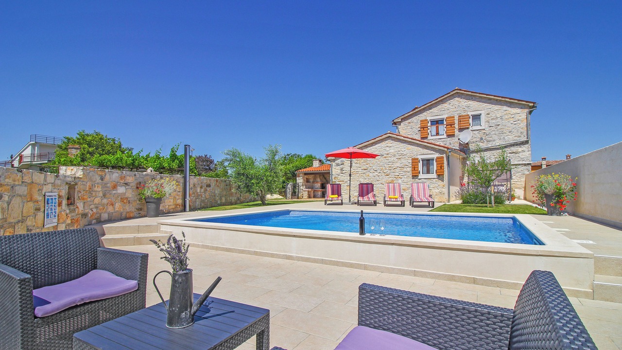 Photo of Outdoor in Cokuni