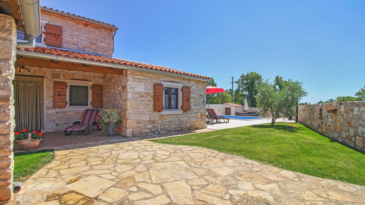 Photo of Outdoor in Cokuni