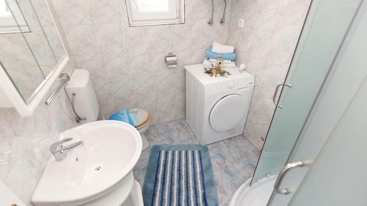 Photo of Bathroom in Bakarac
