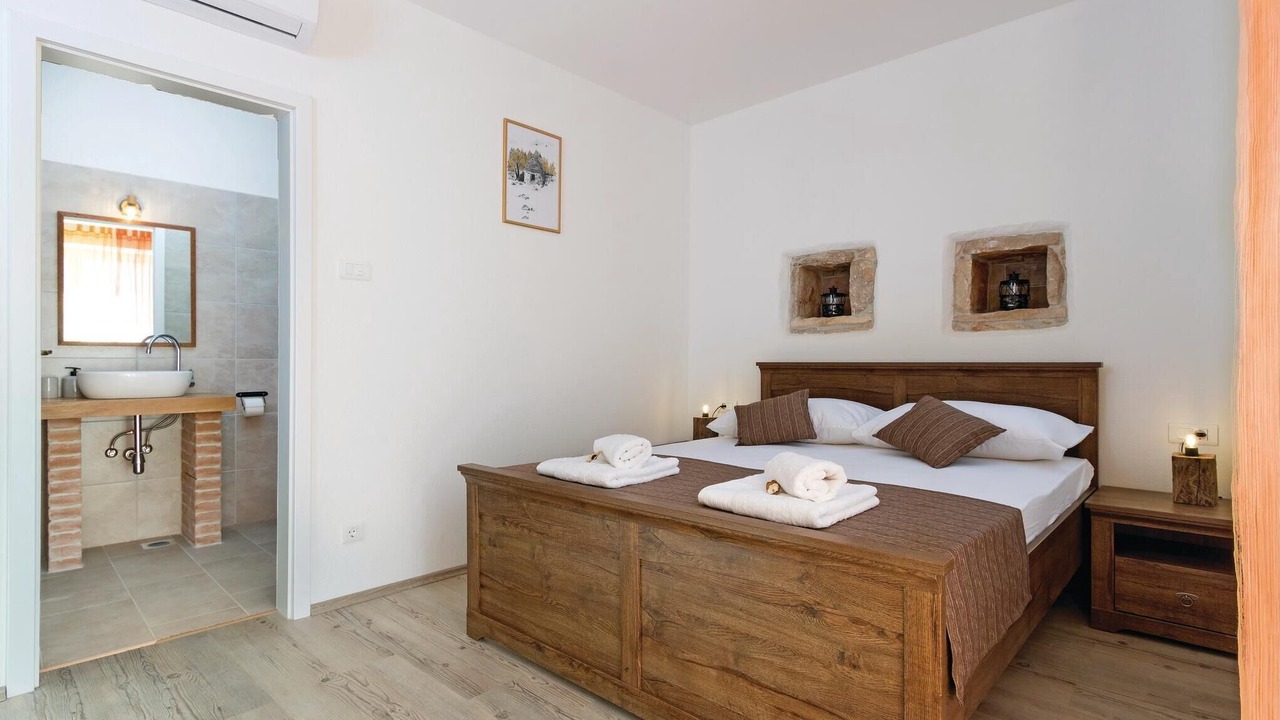 Photo of Others in Mali Vareski