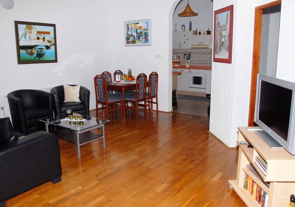 Photo of Livingroom in Vratarusa