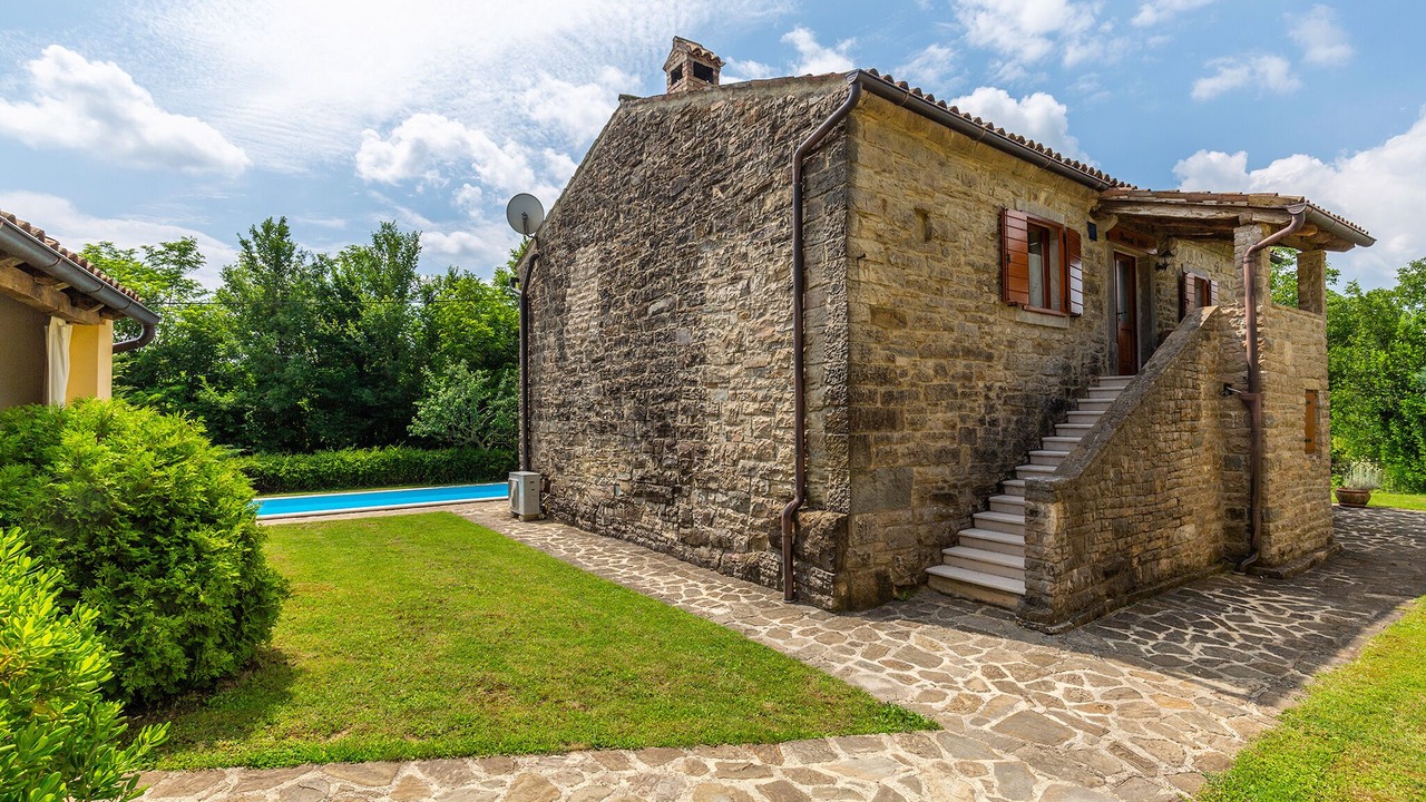 Photo of Outdoor in Borut