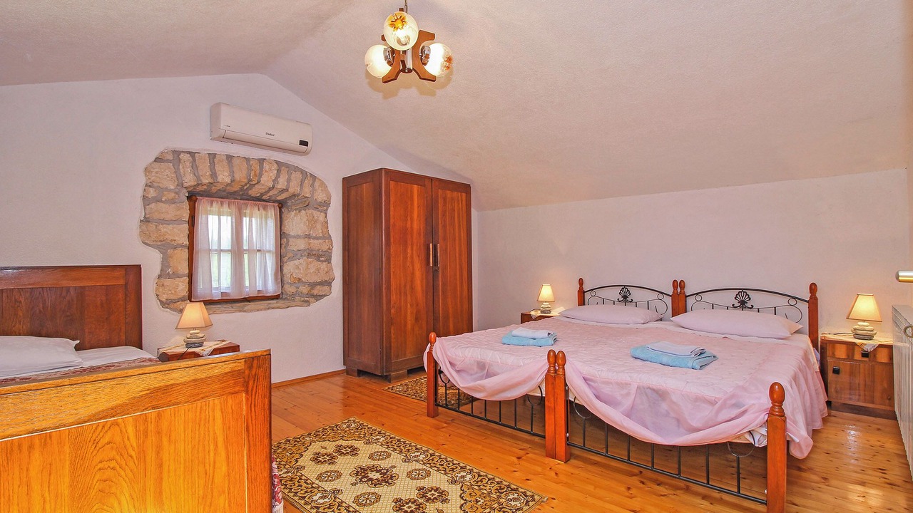 Photo of Bedroom in Sumber