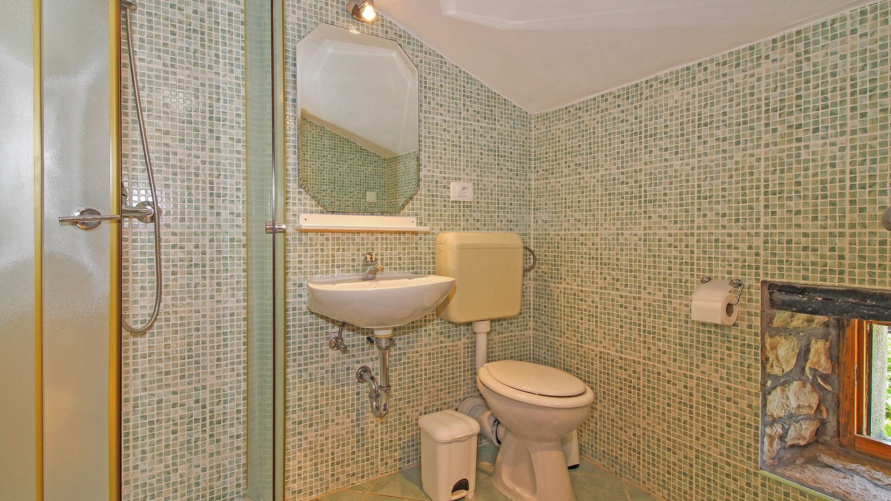 Photo of Bathroom in Sumber