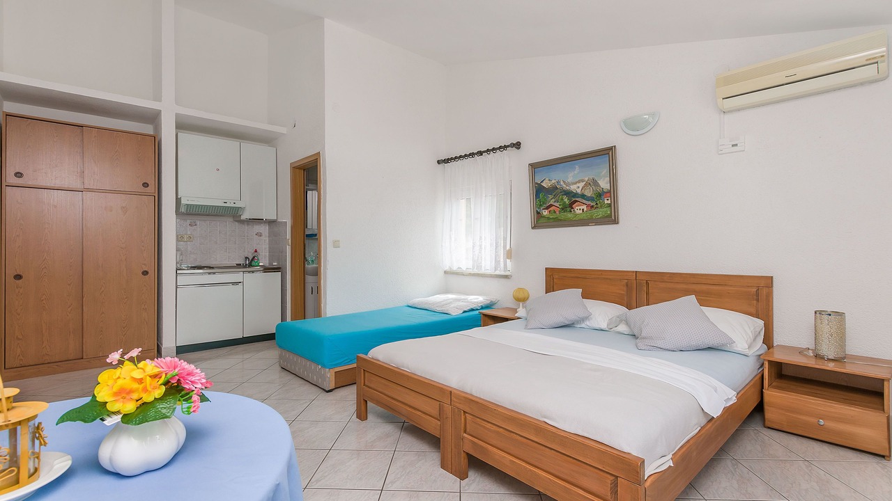 Photo of Bedroom in Tice