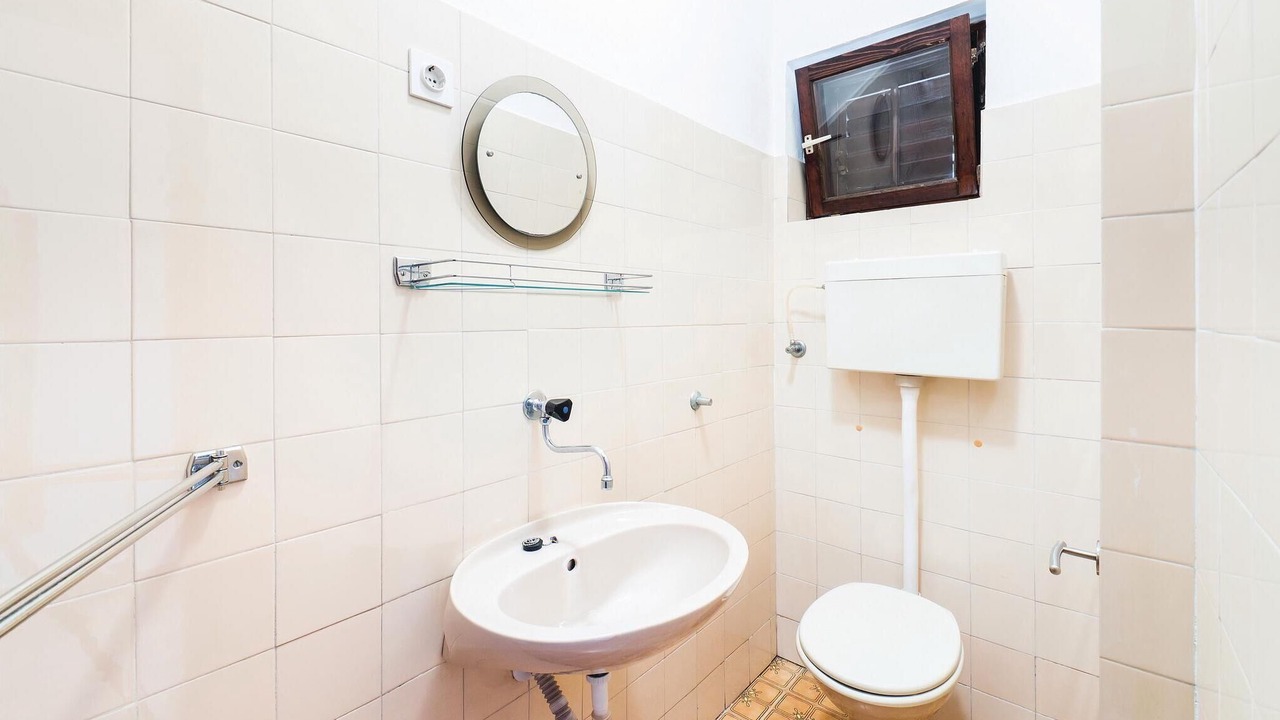 Photo of Bathroom in Pobri