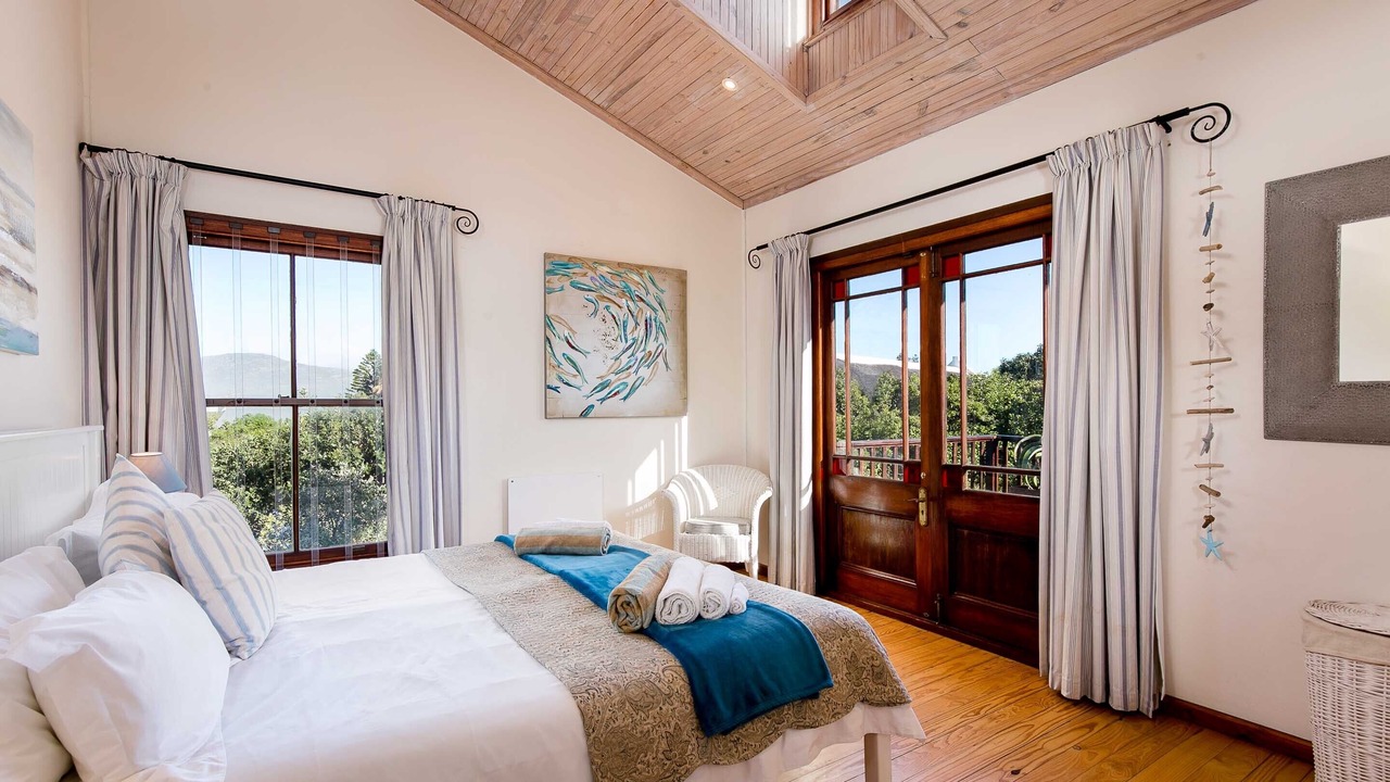 Photo of Bedroom in Noordhoek