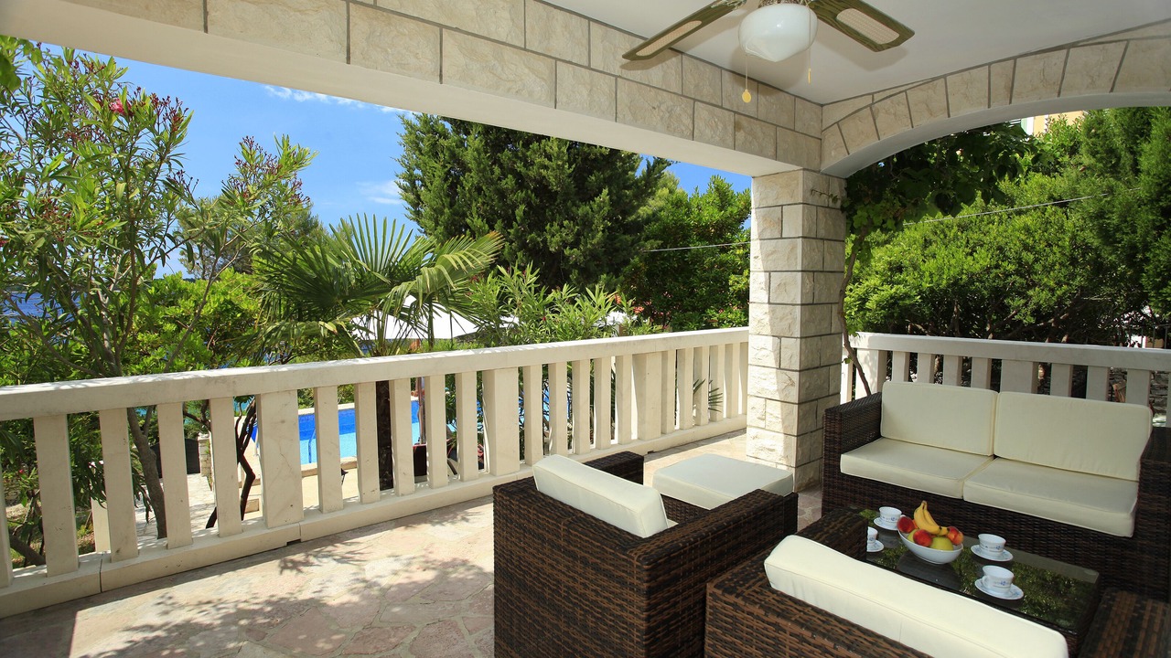Photo of Patio Balcony in Potirna