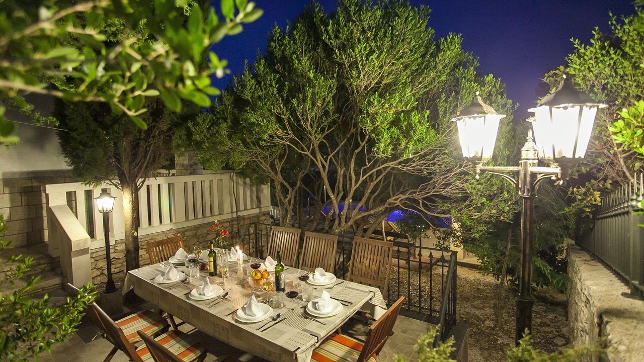 Photo of Outdoor in Potirna