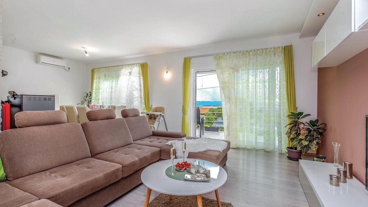 Photo of Bedroom in Smrika