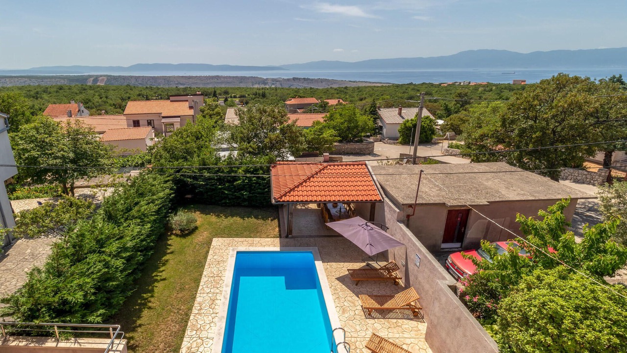Photo of Outdoor in Smrika