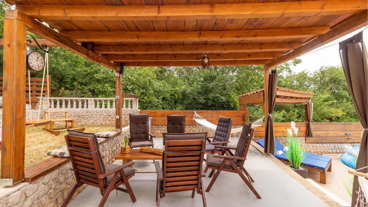 Photo of Patio Balcony in Donji Zagon