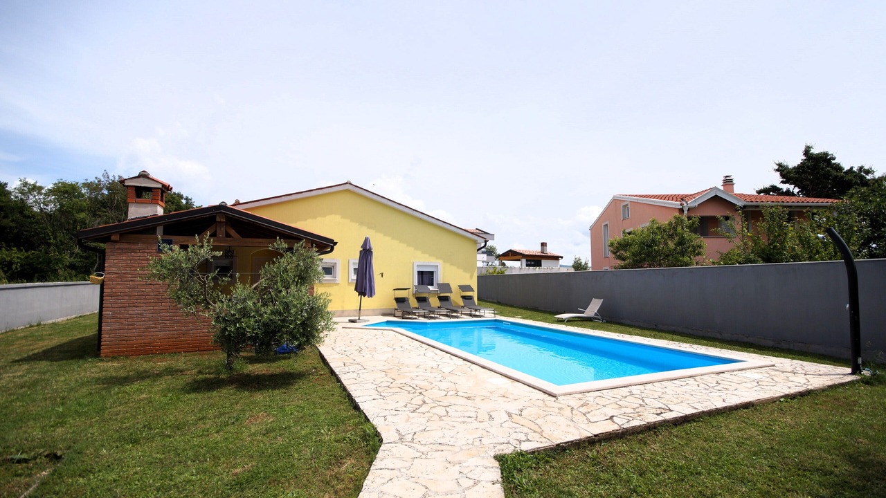 Photo of Outdoor in Rebici