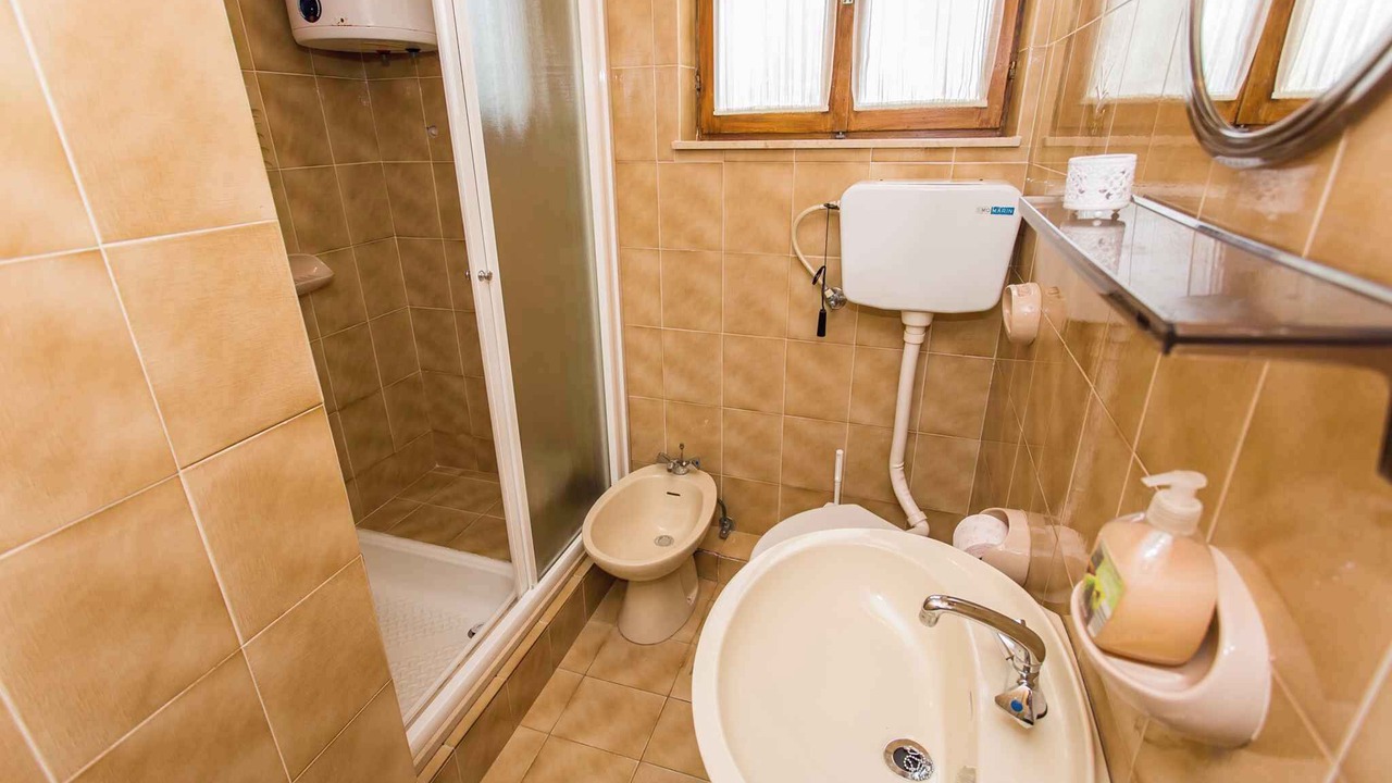 Photo of Bathroom in Silo