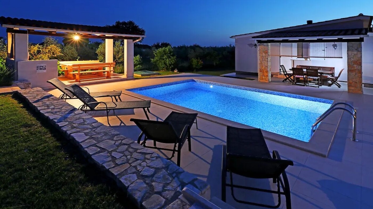 Photo of Outdoor in Loborika