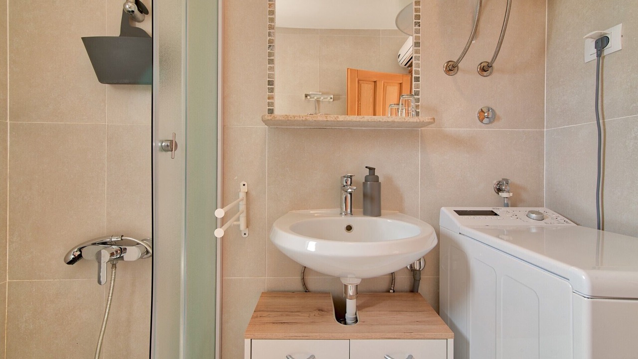 Photo of Bathroom in Loborika