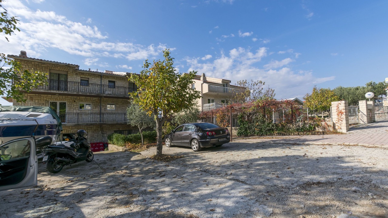 Photo of Outdoor in Tice