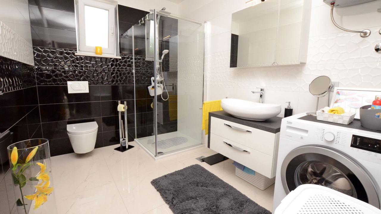 Photo of Bathroom in Jusici
