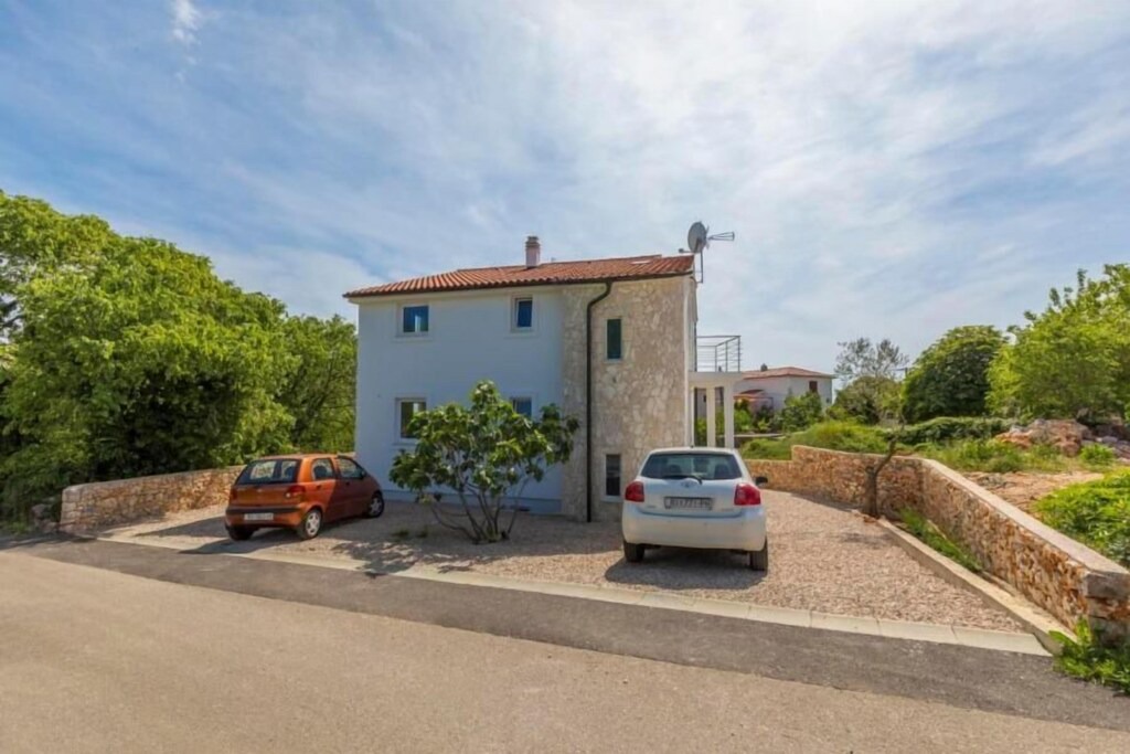Photo of Buildings in Garica