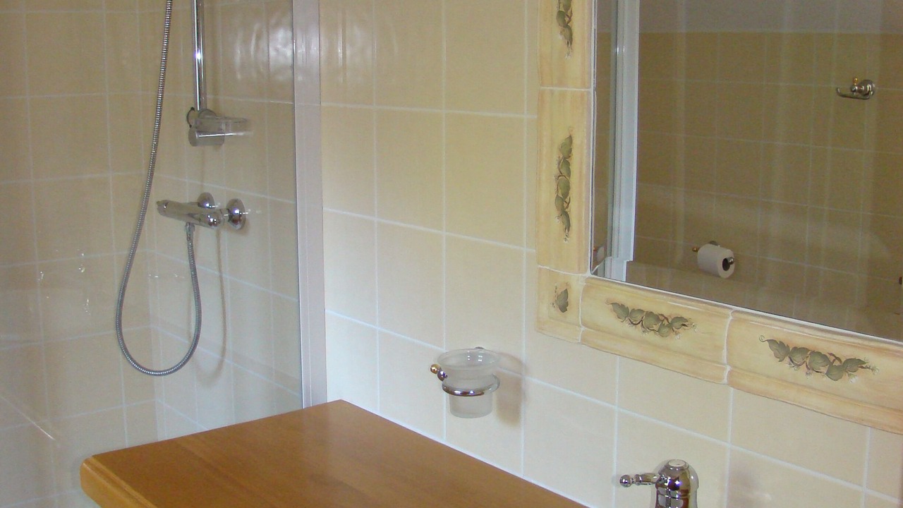 Photo of Bathroom in Esquibien