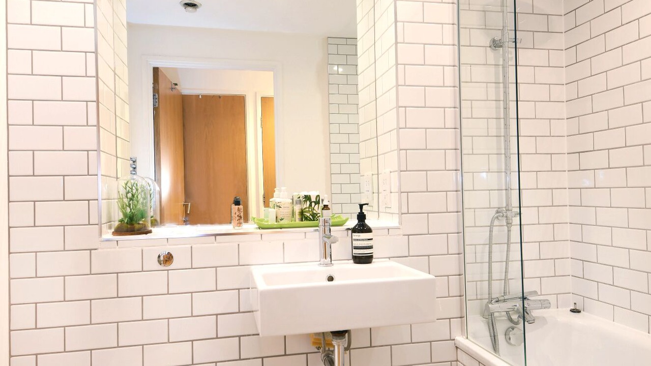 Photo of Bathroom in Hoxton