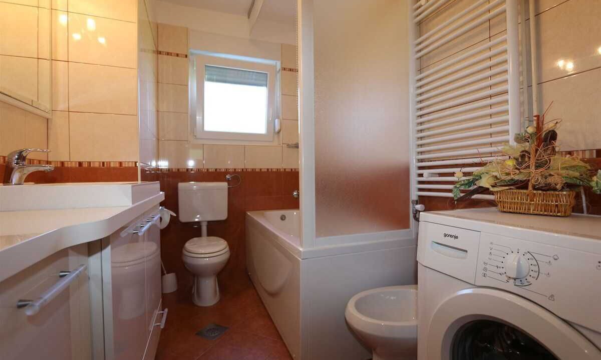 Photo of Bathroom in Silo