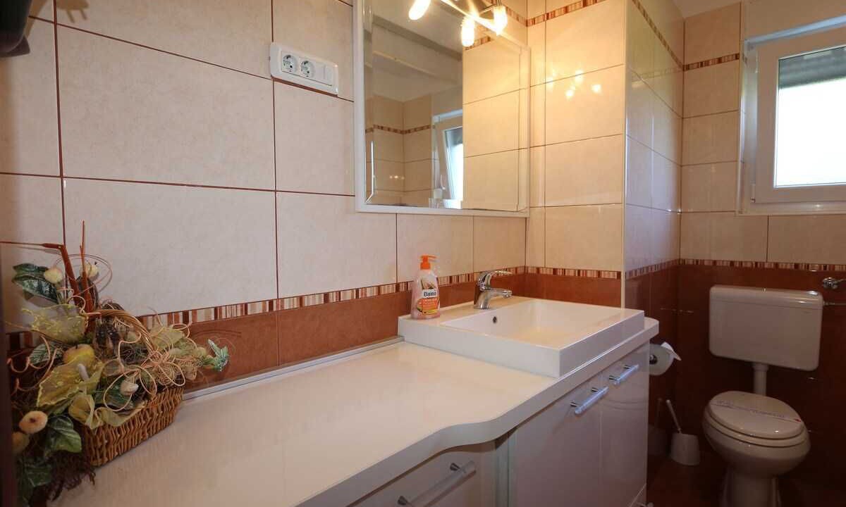 Photo of Bathroom in Silo