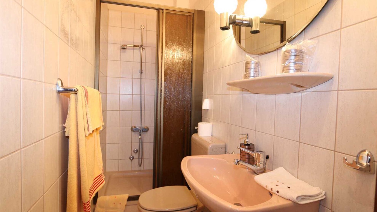 Photo of Bathroom in Silo