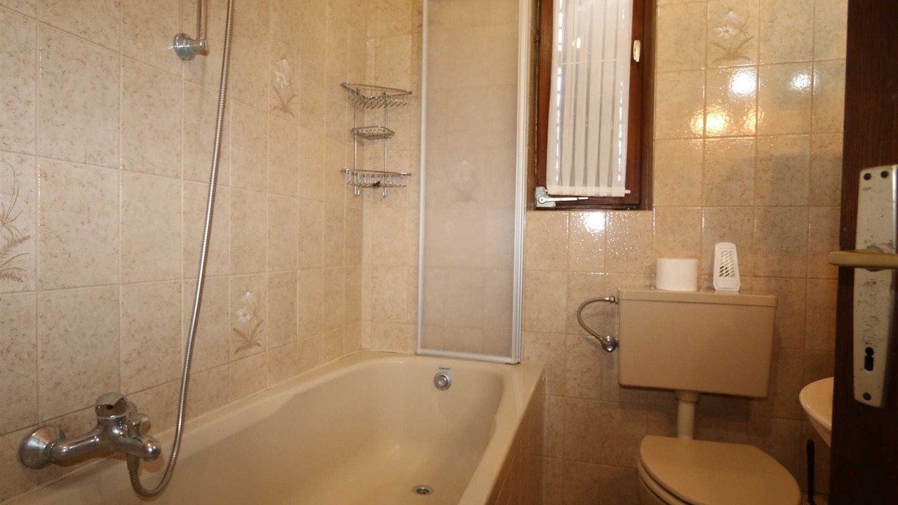 Photo of Bathroom in Silo