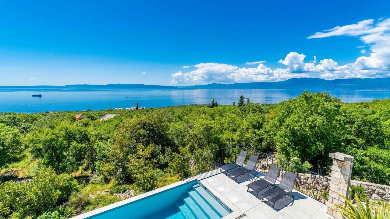 Photo of Outdoor in Rozmanici