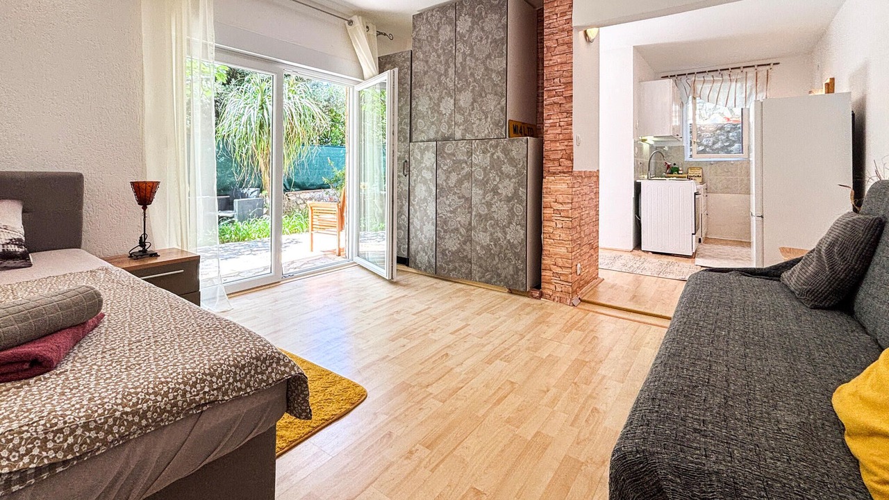 Photo of Bedroom in Miholascica