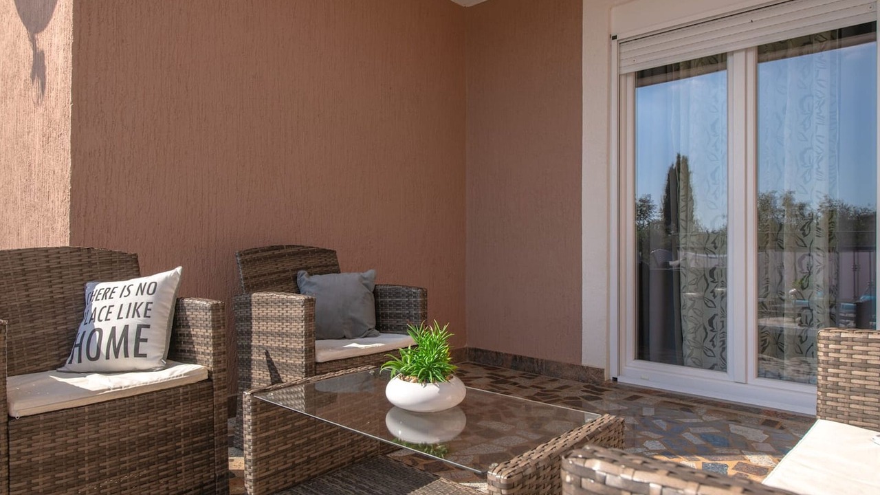Photo of Patio Balcony in Belavici