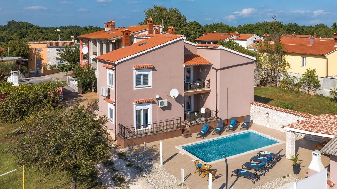 Photo of Outdoor in Belavici
